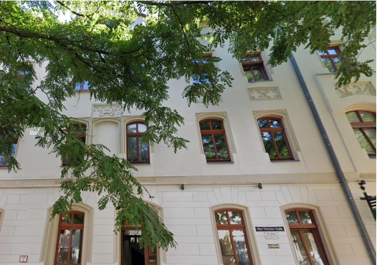Historische Altbauwohnungen Im Zentrum Von Zwickau - Apolonialiving Szoba fotó